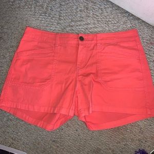 Coral colored shorts Unionbay